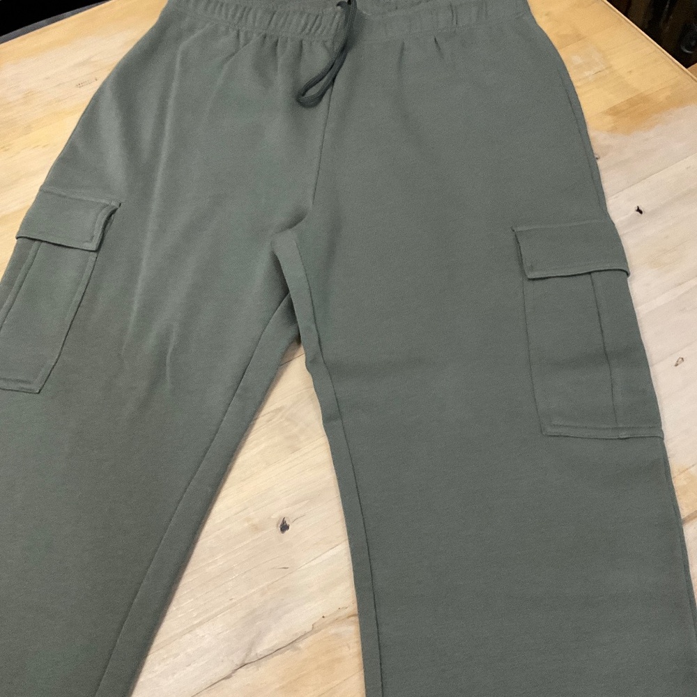 Z SUPPLY NEW CARGOS WITH DRAWSTRING /NWOT